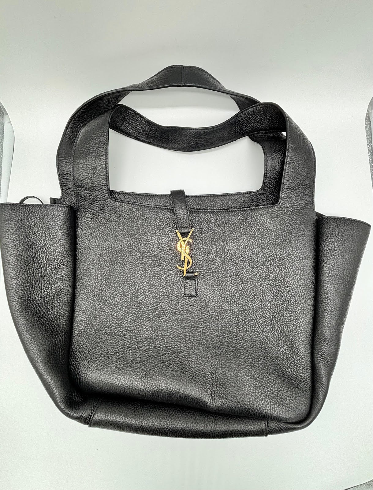 YSL LE 5 A 7 BEA IN GRAINED DEER LEATHER 763435 - BLACK