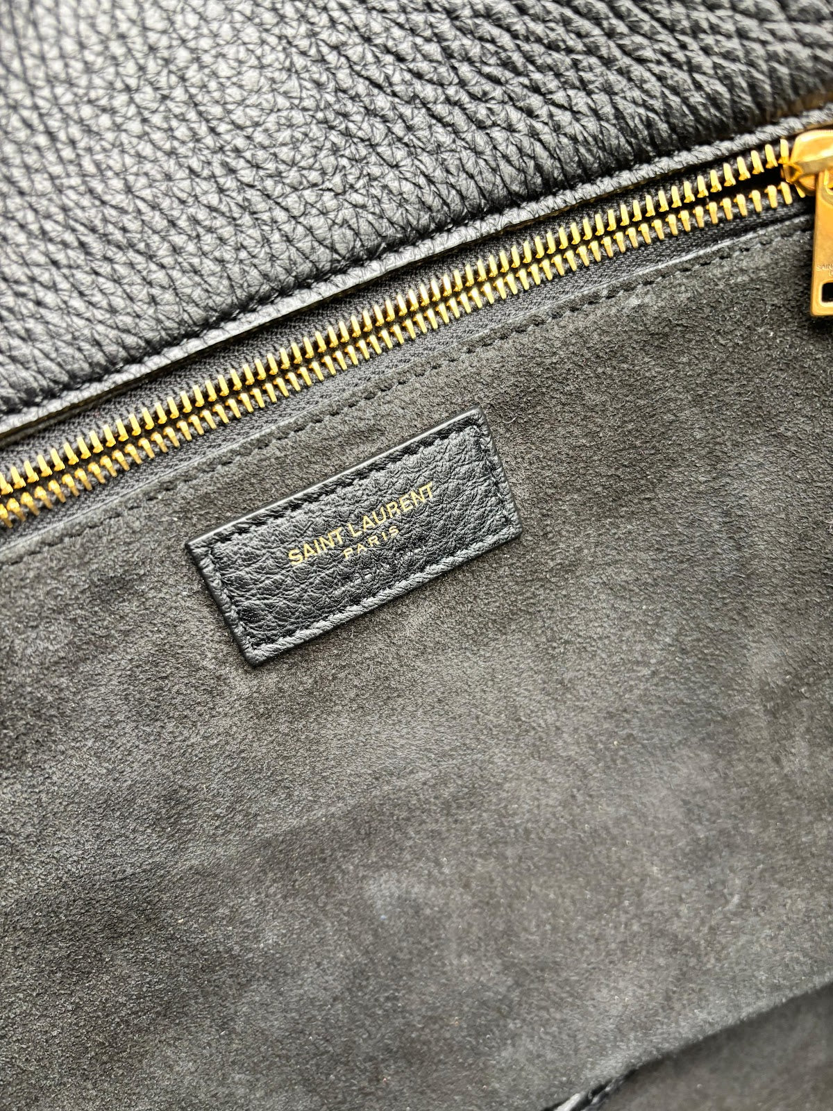 YSL LE 5 A 7 BEA IN GRAINED DEER LEATHER 763435 - BLACK