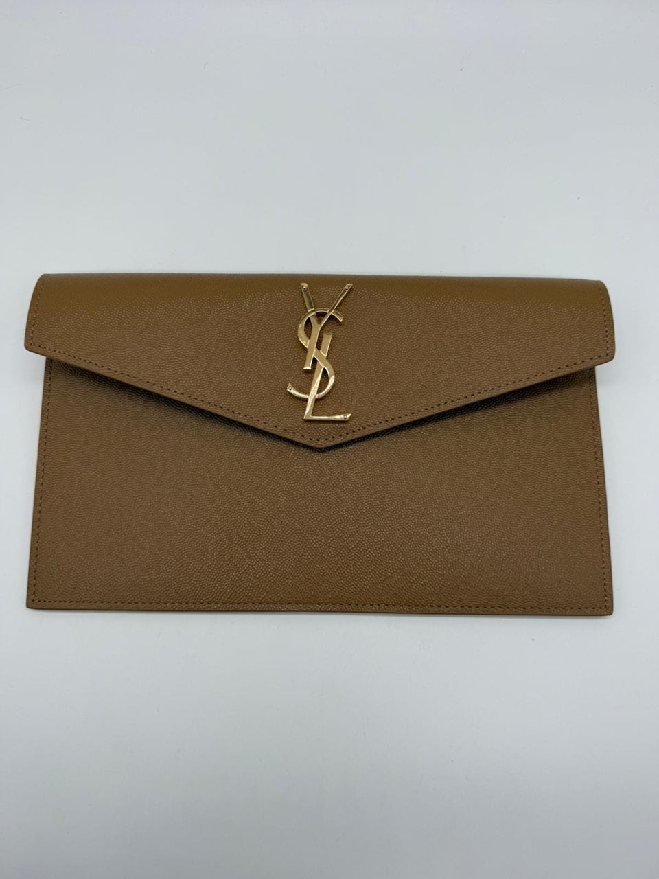 YSL UPTOWN POUCH IN GRAIN DE POWDER EMBOSSED LEATHER 5657391 - MUSTARD