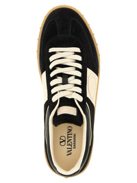 VALENTINO GARAVANI Valentino Garavani Men Valentino Garavani 'Upvillage' Sneakers