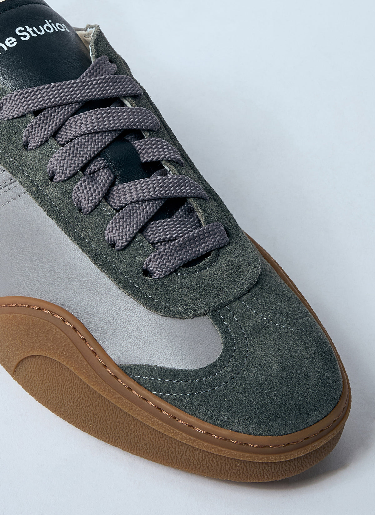 Acne Studios Men Leather Low-Top Sneakers