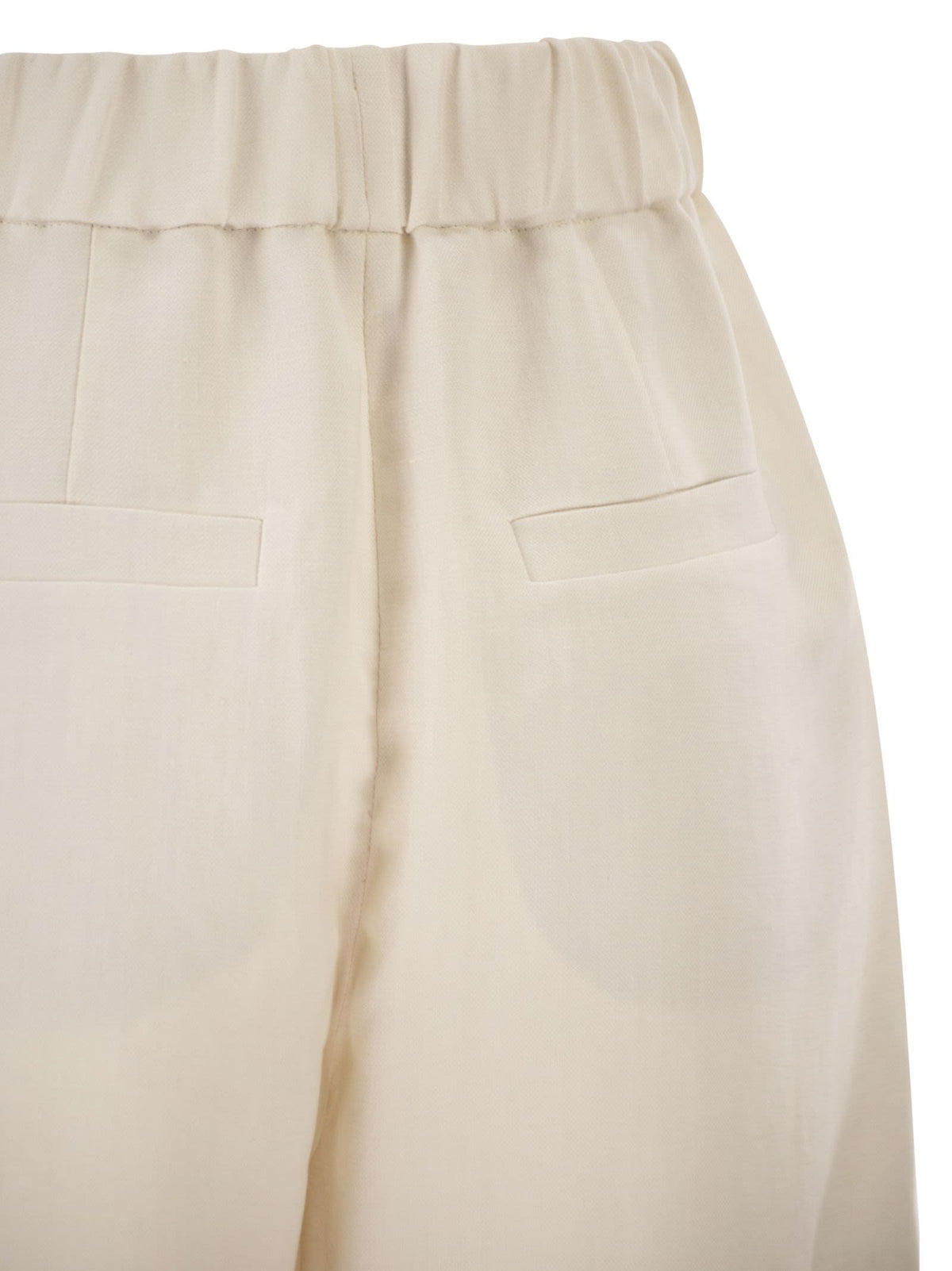 Brunello Cucinelli Women Baggy Shorts In Fluid Viscose And Linen Twill