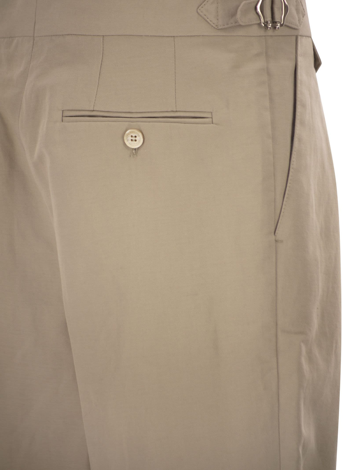 Brunello Cucinelli Men Cotton And Linen Panama Bermuda Shorts
