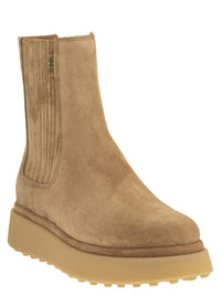 Tod's Women Suede Chelsea Boots With Tpu Sole