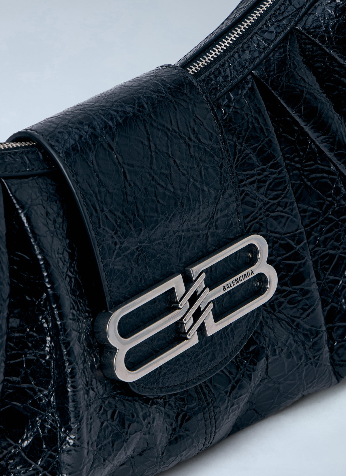 Balenciaga Women Balenciaga Women Pamela Shoulder Bag Medium
