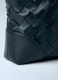 Bottega Veneta Men Andiamo Zipped Messenger Bag