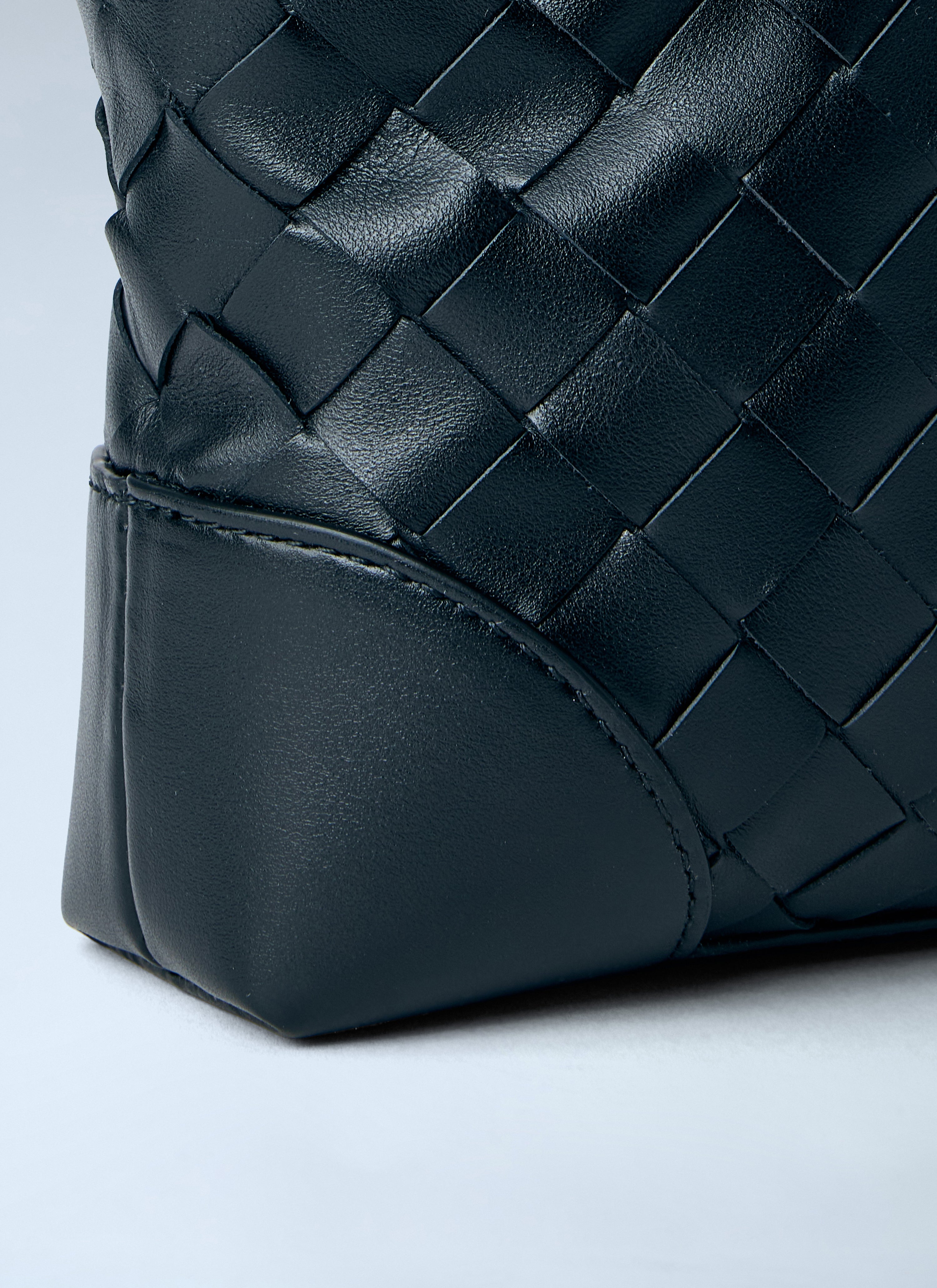 Bottega Veneta Men Andiamo Zipped Messenger Bag