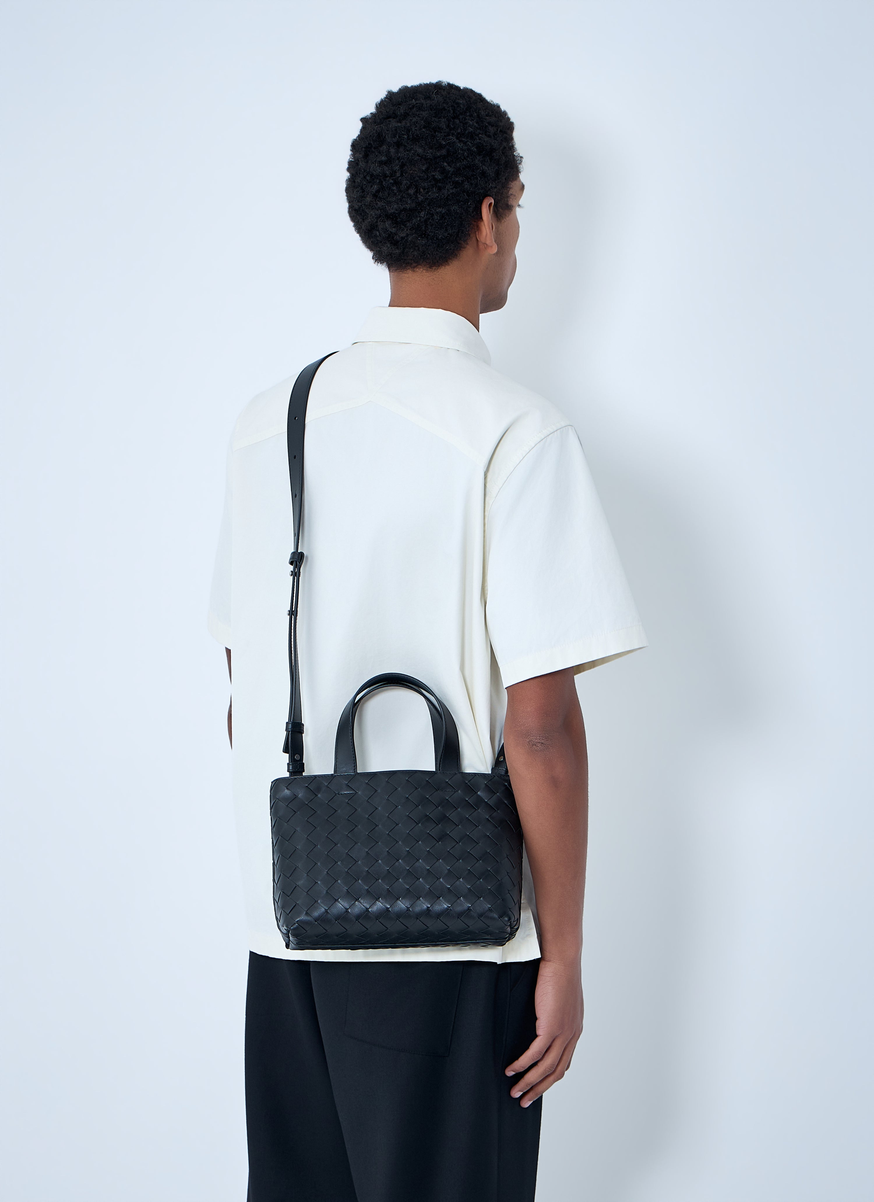 Bottega Veneta Men Mini Intrecciato Zipped Tote Bag