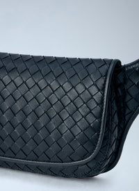 Bottega Veneta Men Intrecciato Woven Leather Belt Bag