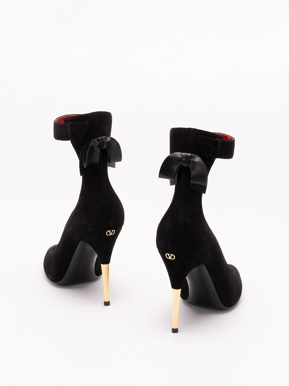 Valentino Garavani Women Fatale Suede Pumps 105Mm