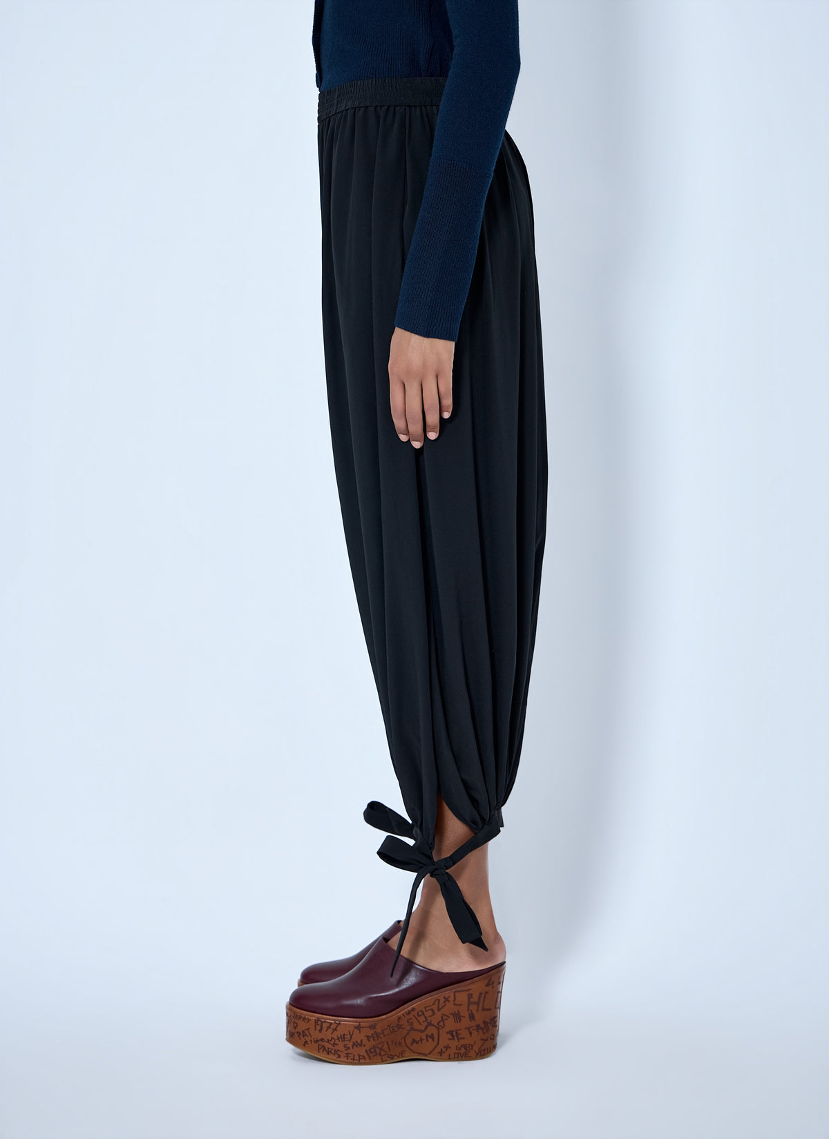 Chloé Women Fluid Pleated Pants In Crêpe De Chine