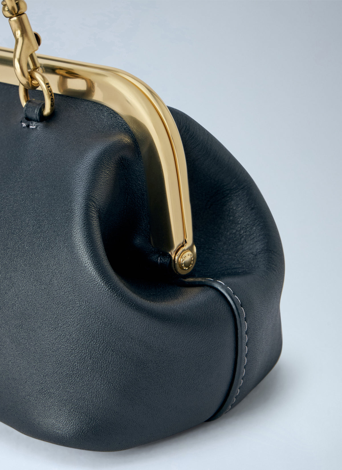 Coach Women Kisslock Frame Bag 30
