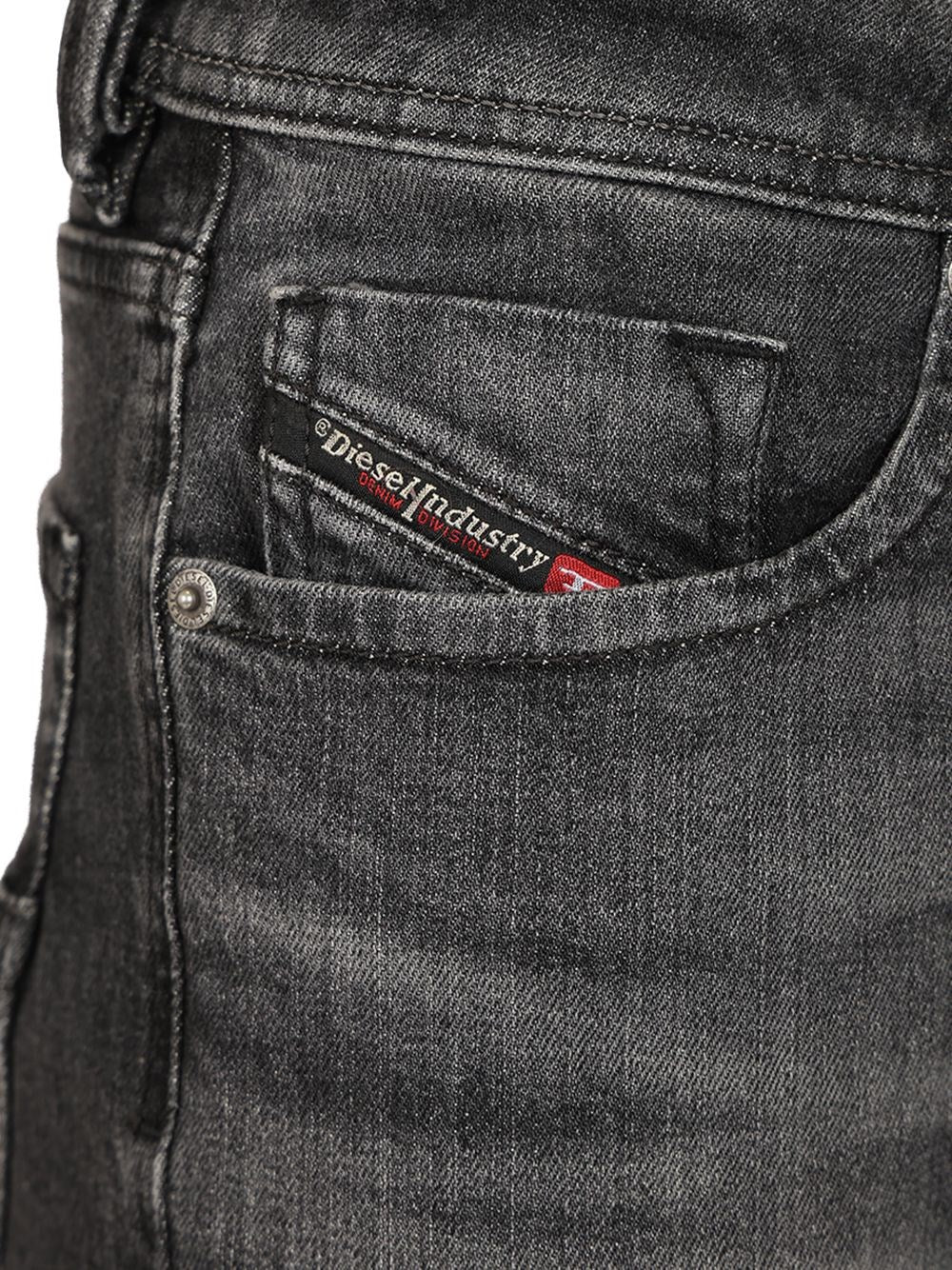 Diesel Men Regular "Larkee" Jeans