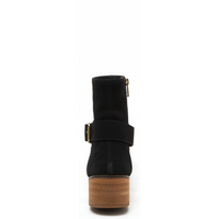 Tods Smooth Leather Ankle Boots in Black