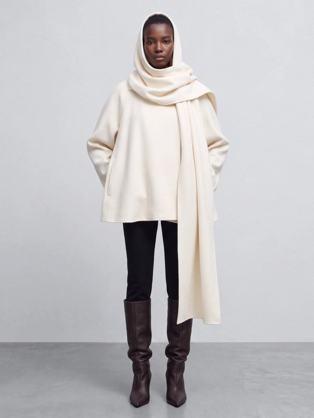 Alaïa Alaïa Women Virgin Wool Coat With Scarf