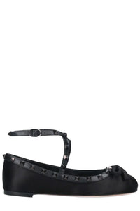Valentino Garavani Rockstud Bow Detailed Ballerina Shoes
