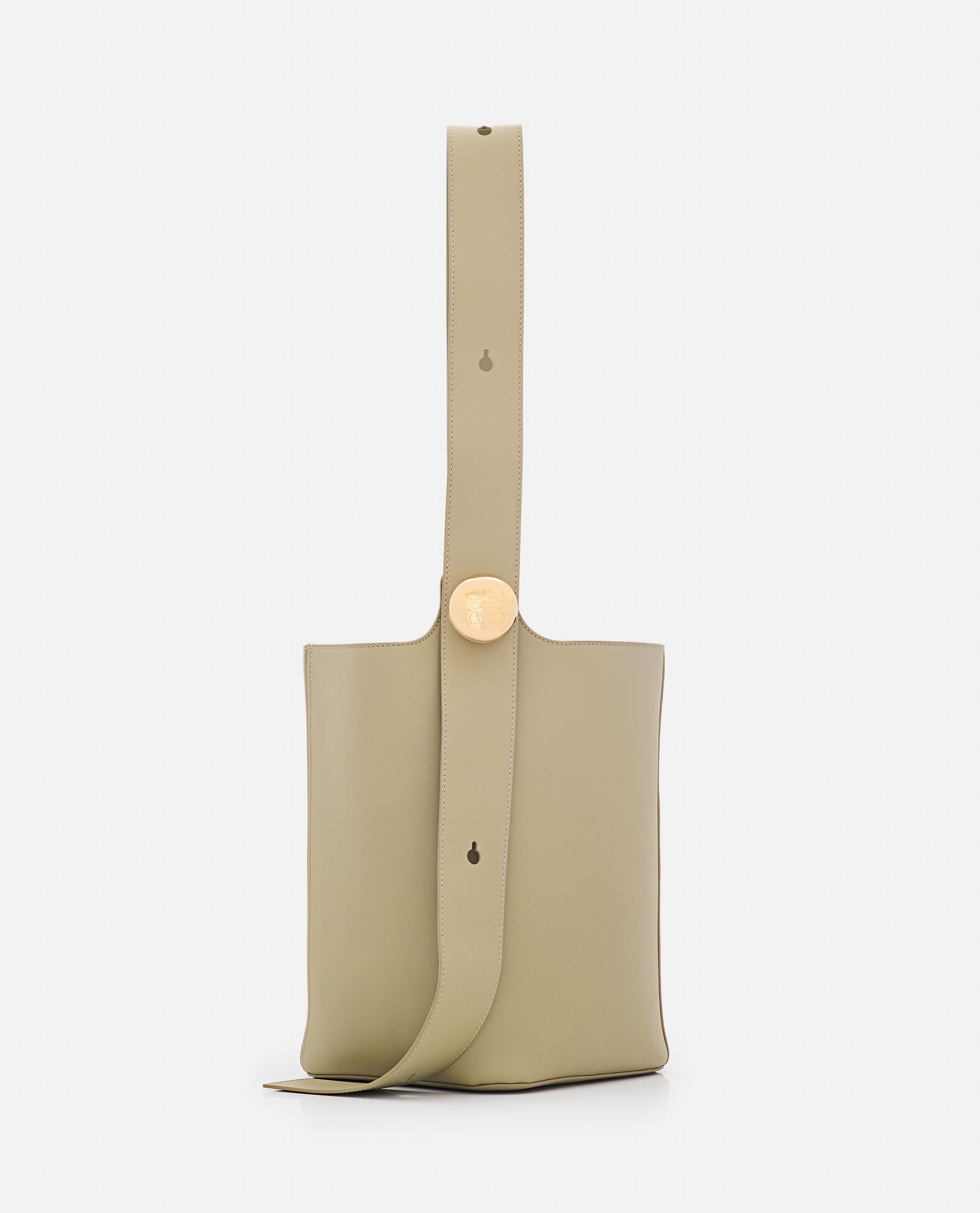 Loewe Women Medium Pebble Leather Bucket