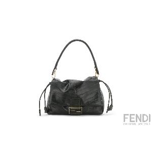 Fendi Women Shoulder Bags