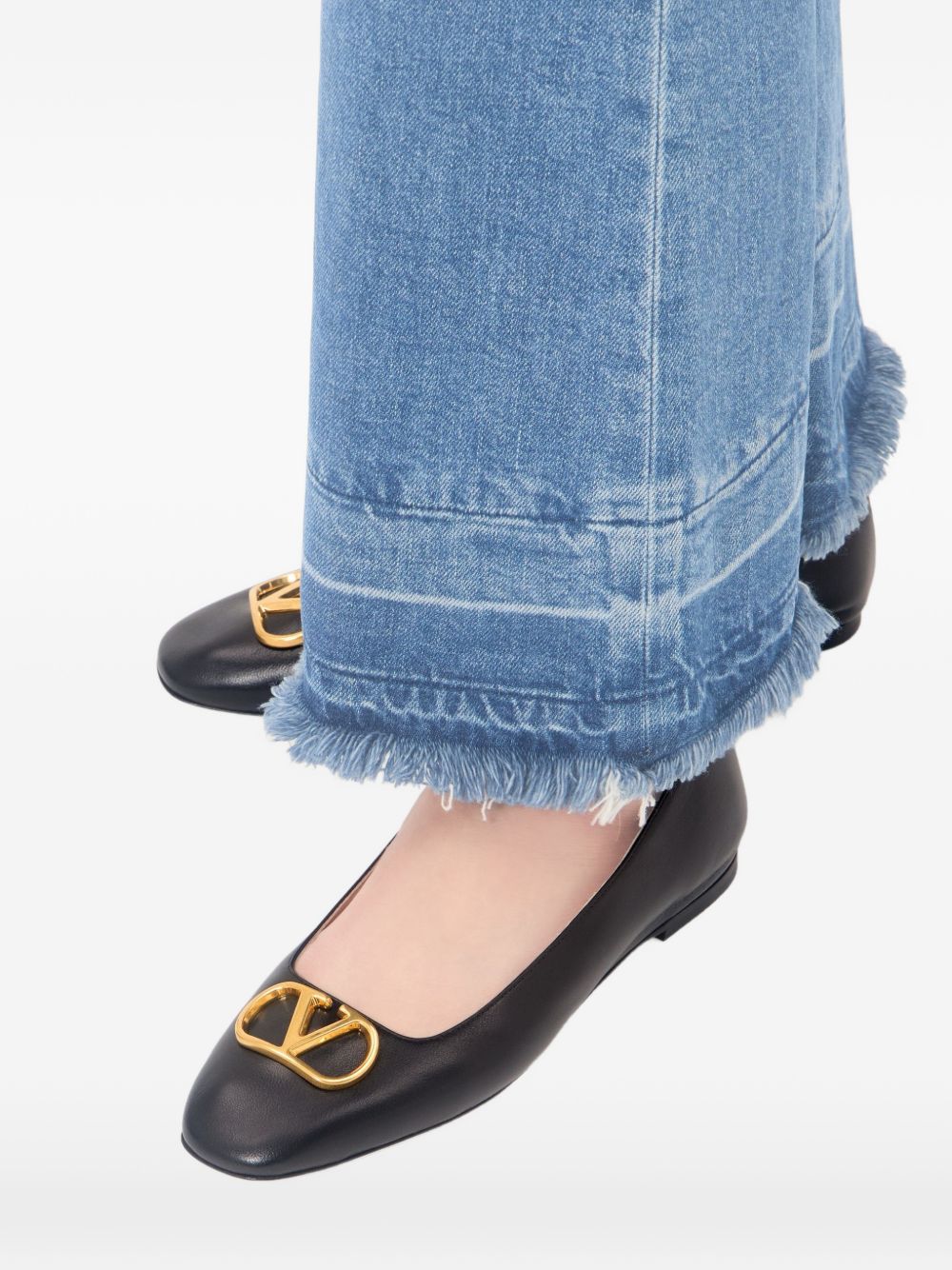 Valentino Garavani Women Vlogo Signature Leather Ballet Flats