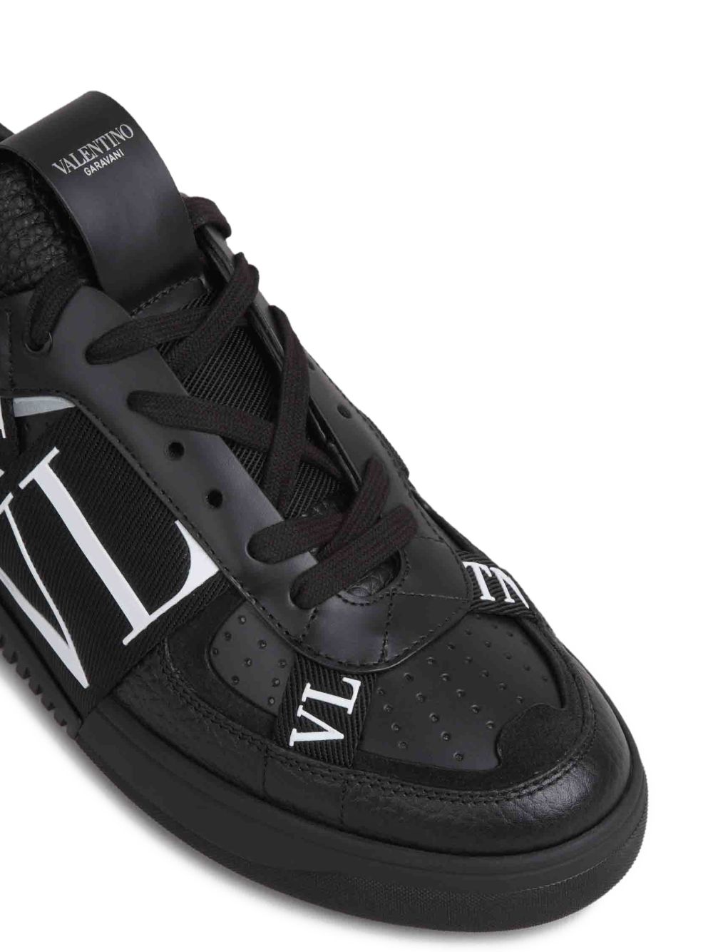 Valentino Garavani Men Vl7n Leather Sneakers