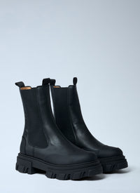 Ganni Women Cleated Mid Chelsea Boot