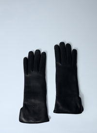 Gucci Women Logo Embossed Gloves