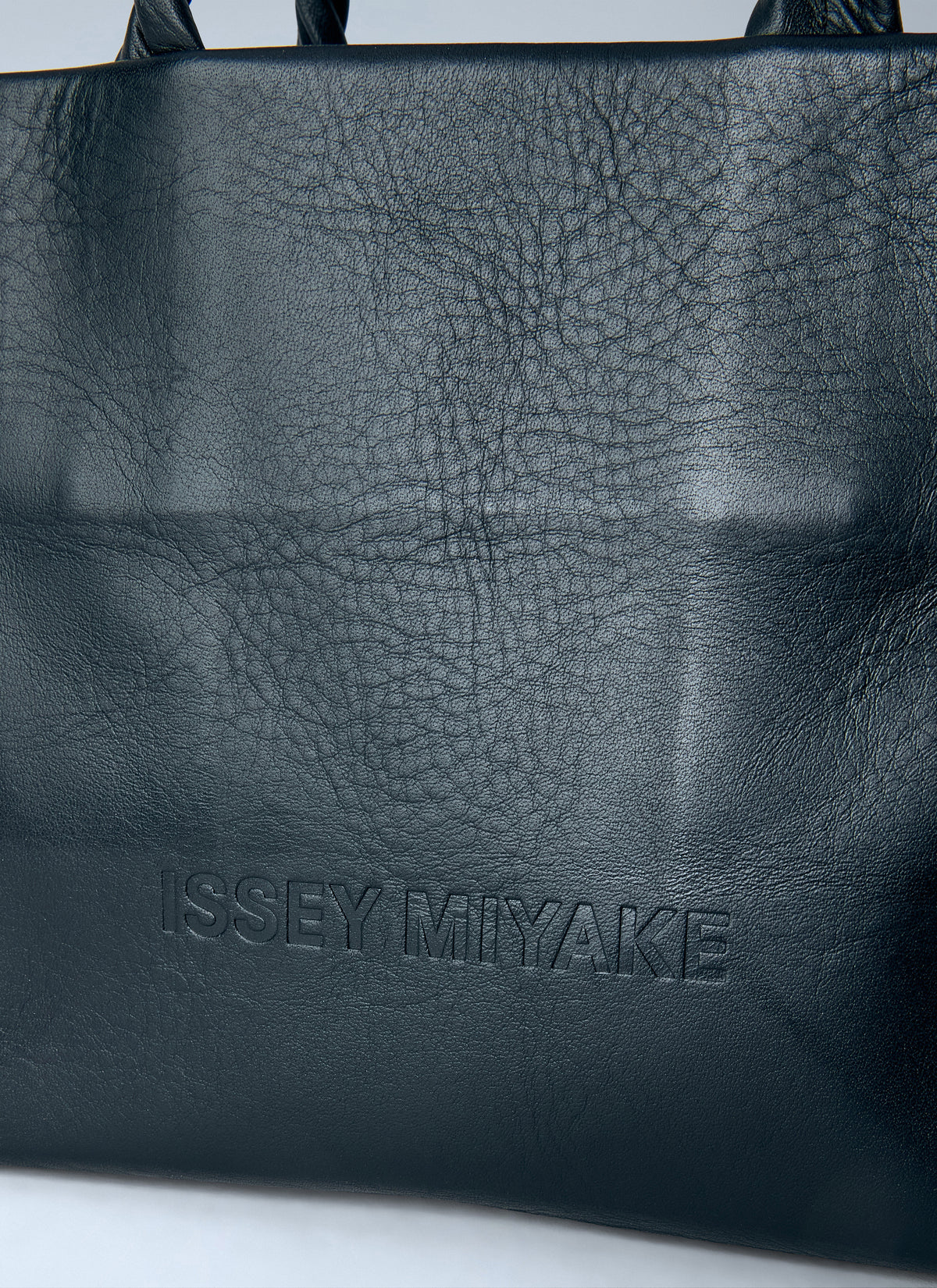 Issey Miyake Women Paper Handbag
