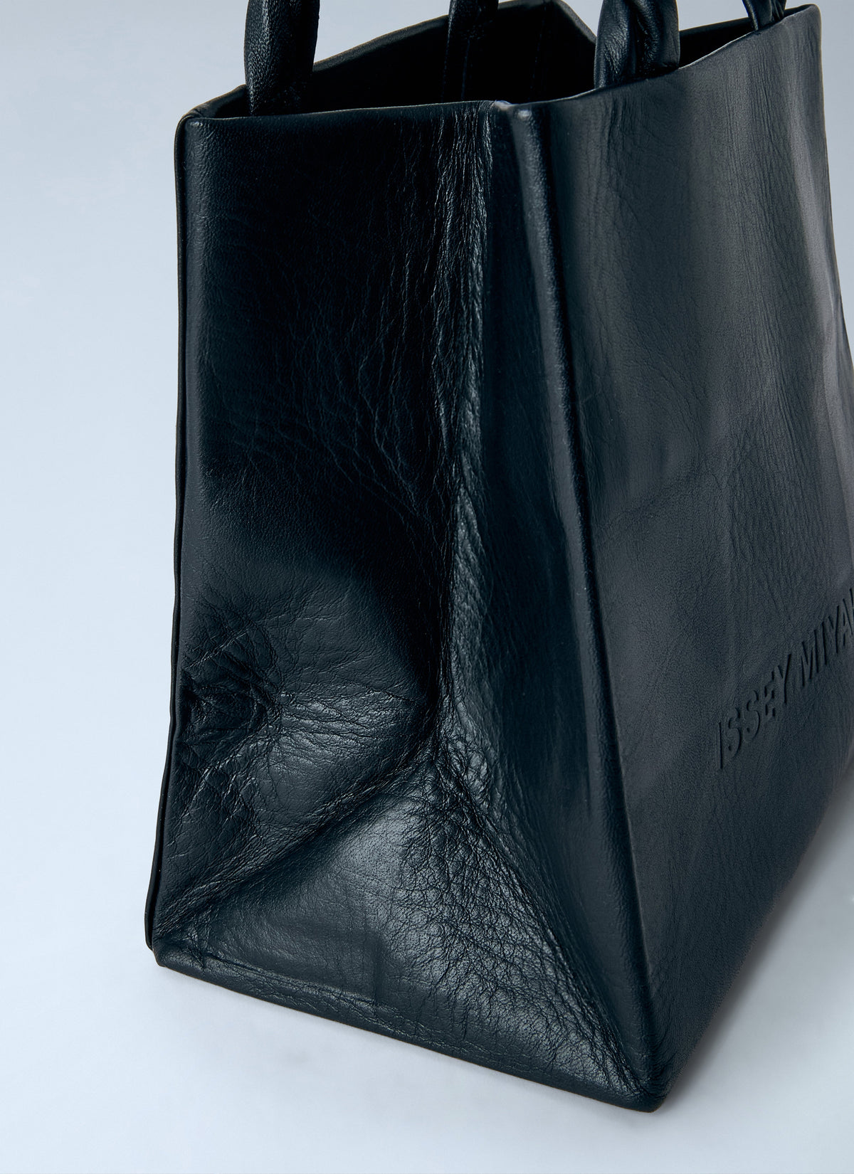 Issey Miyake Women Paper Handbag