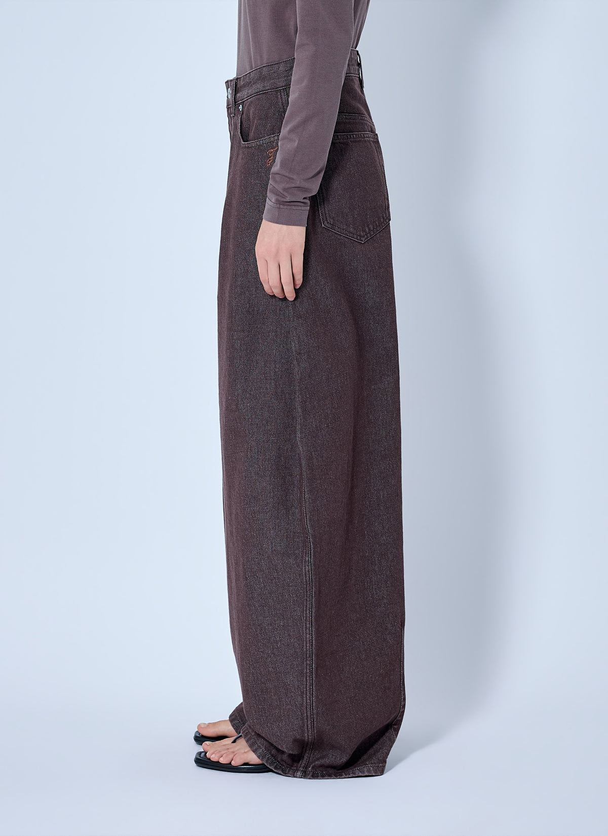 Jacquemus Women Le De-Nîmes Ovalo Jeans