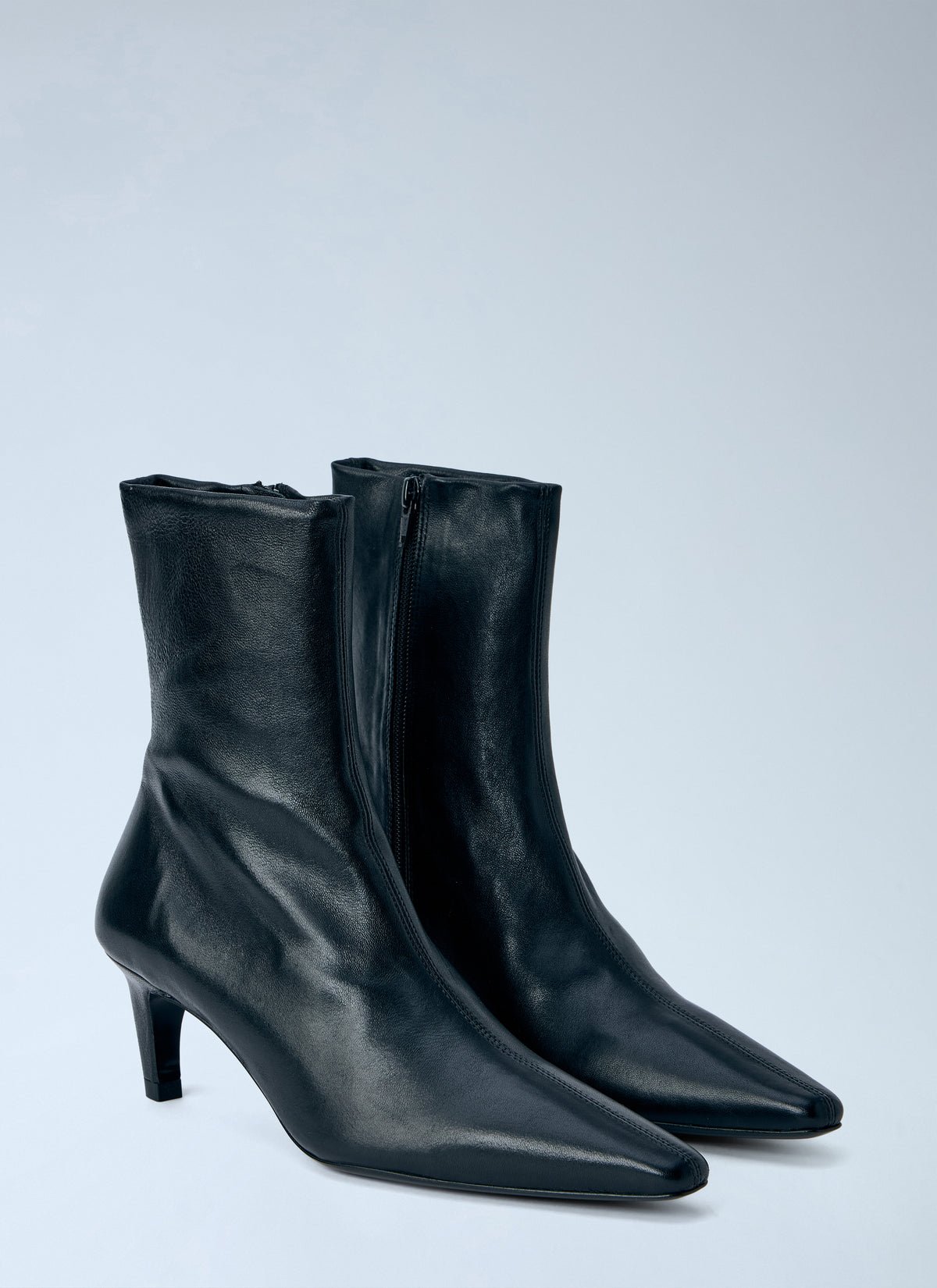 Jude Women Cave Ankle Boots