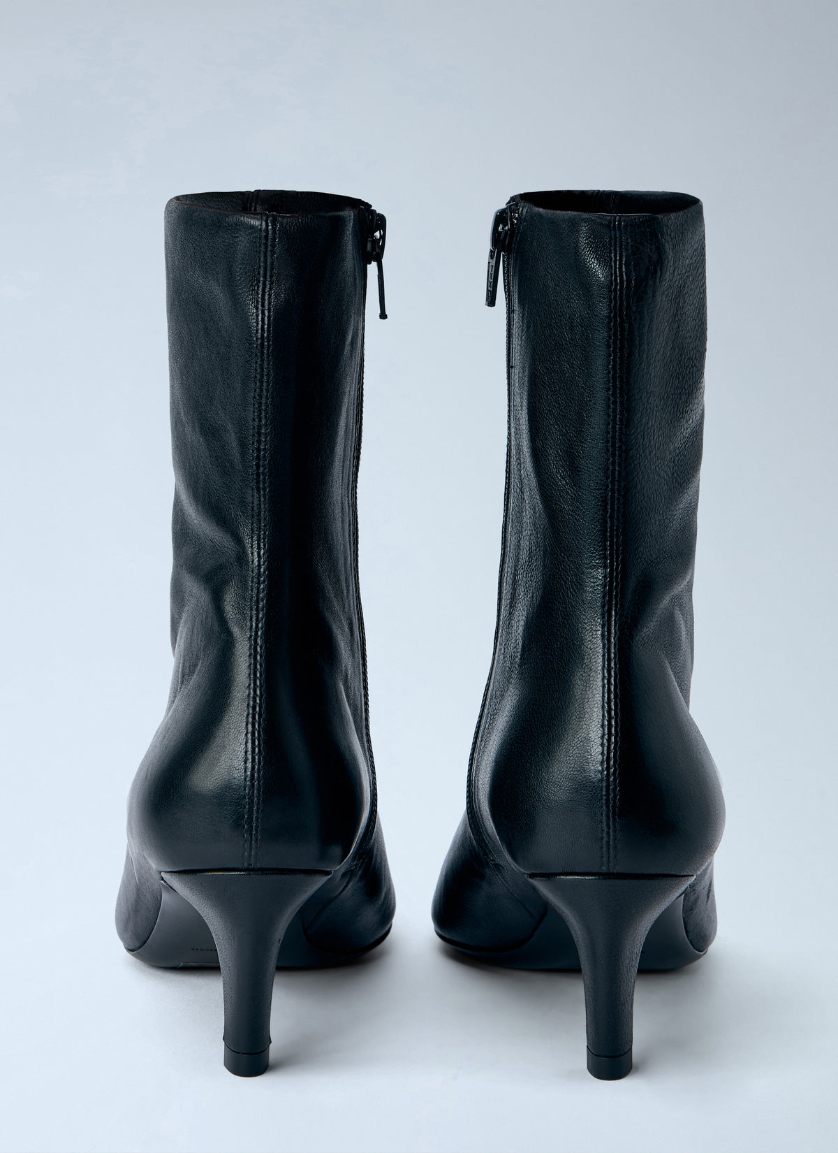 Jude Women Cave Ankle Boots