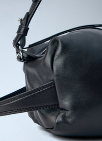 Lemaire Men The Care Slingbag