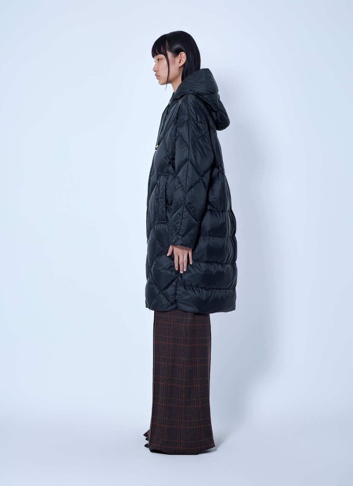 Max Mara The Cube Women Diamond-Quilted Coat