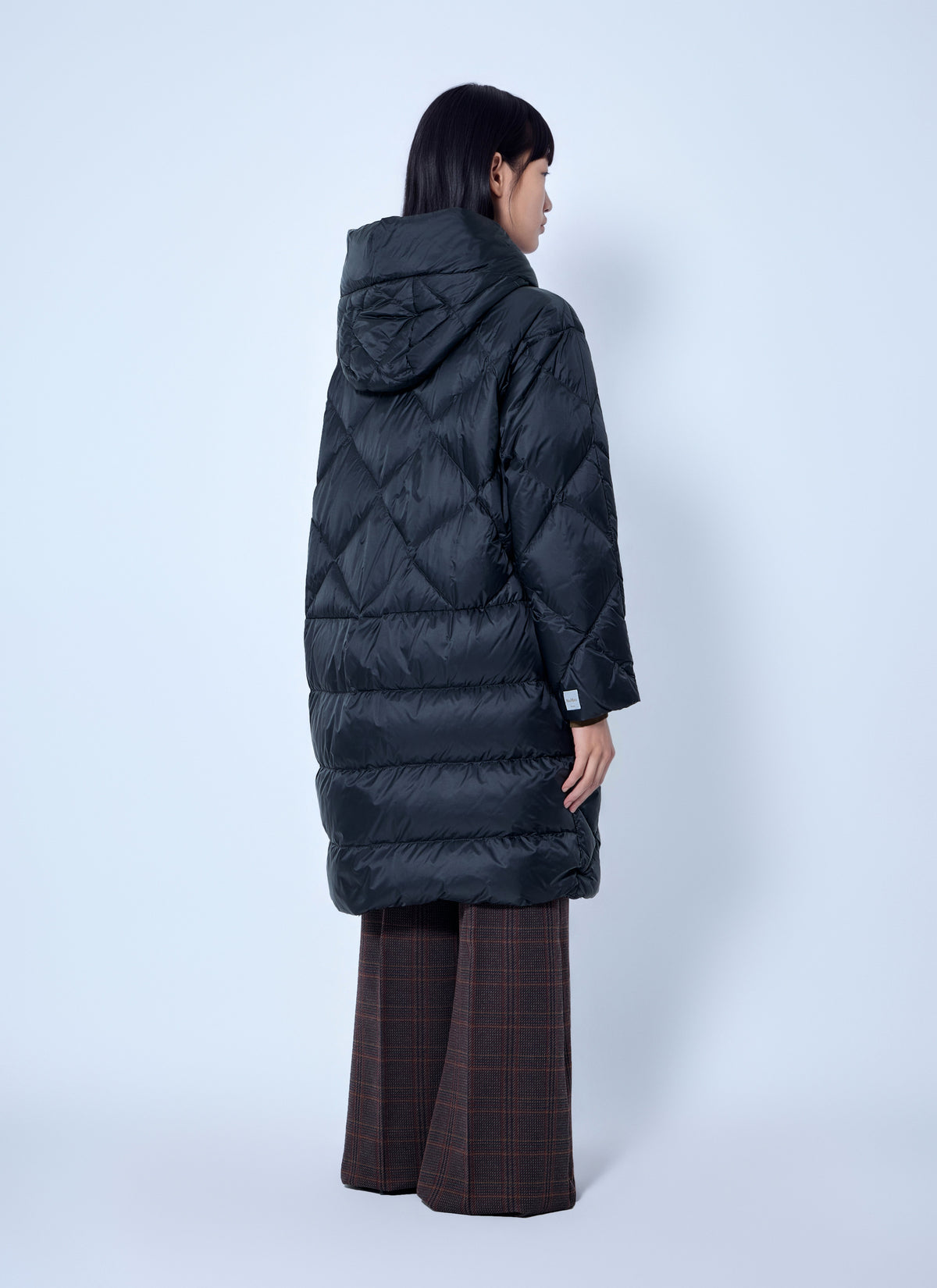 Max Mara The Cube Women Diamond-Quilted Coat