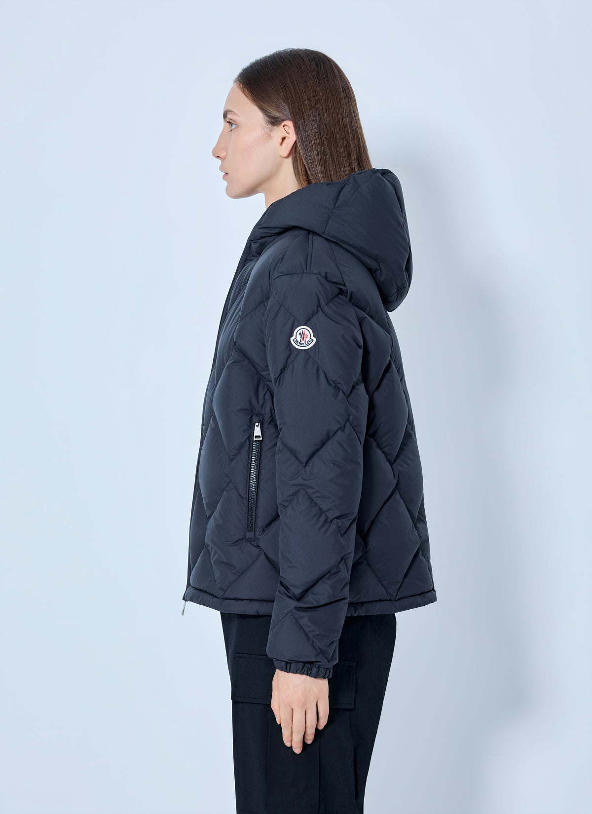 Moncler Moncler Women Arvouin Hooded Diamond-Quilted Short Down Jacket