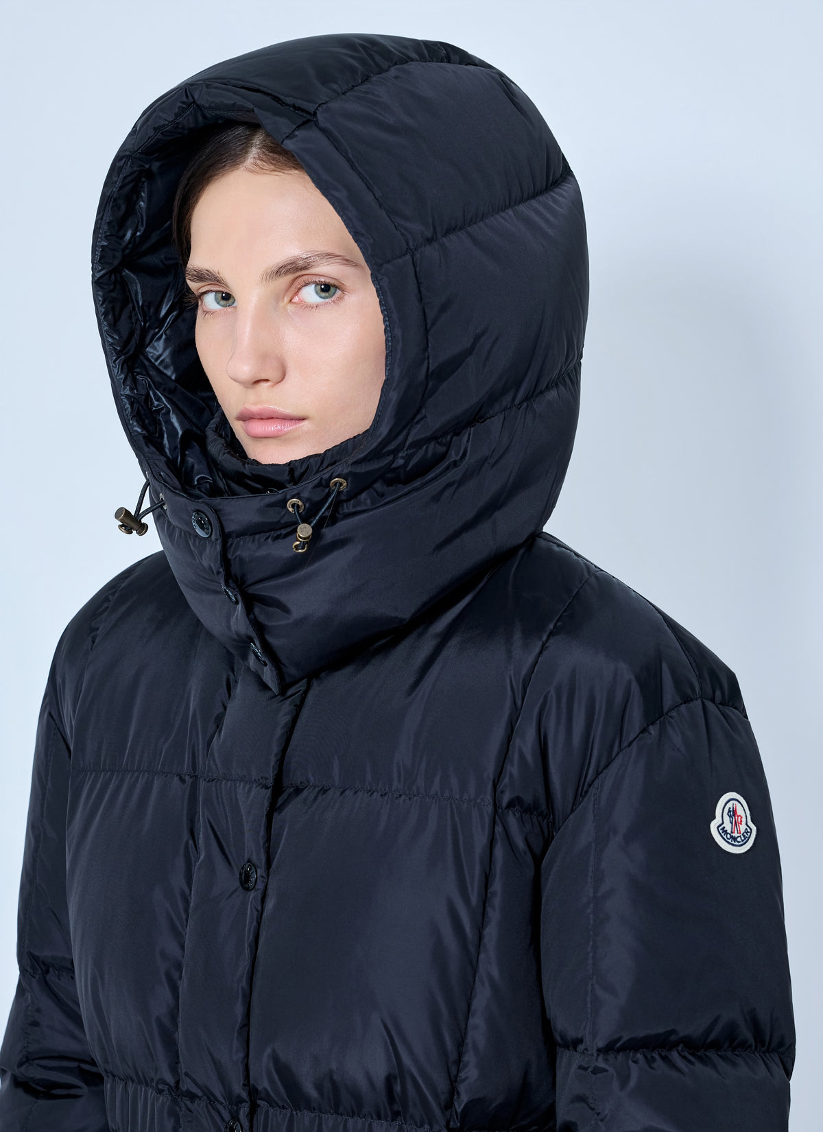 Moncler Women Agneux Hooded Short Down Jacket