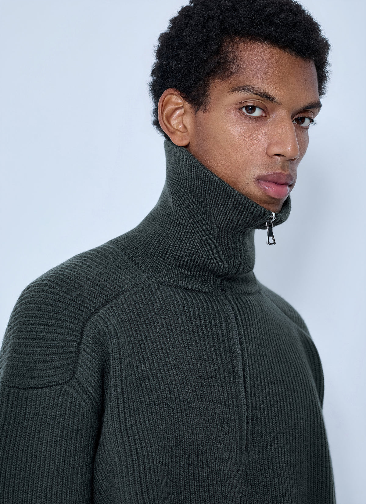 RIER Rier Men Ribbed High Neck Sweatshirt