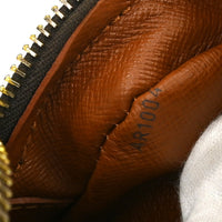 Louis Vuitton Louis Vuitton Nil Messenger Bag Monogram Canvas Brown Canvas Shoulder Bag Bag (Pre-Loved)