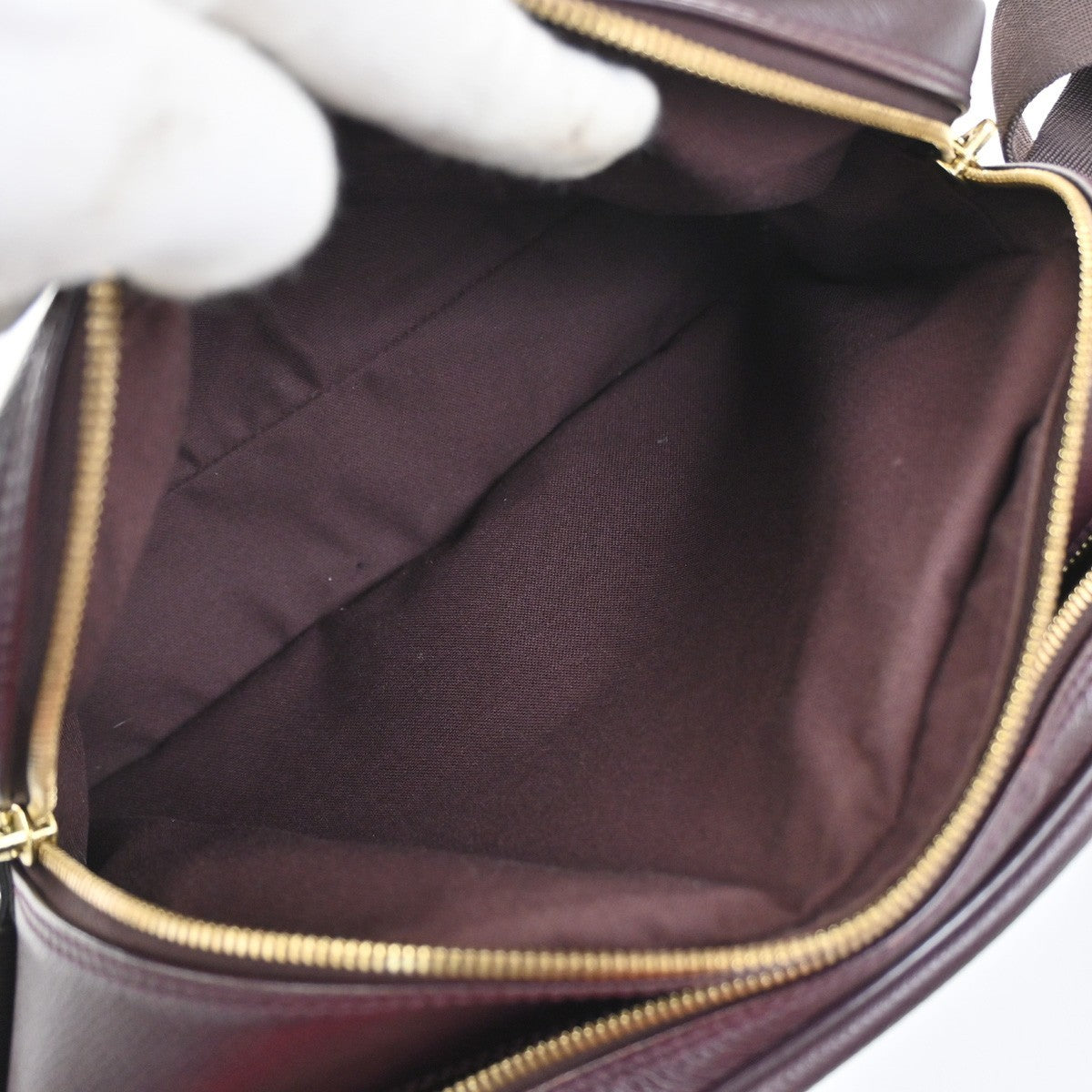 Louis Vuitton Louis Vuitton Reporter Bag Taiga Leather Brown Leather Shoulder Bag Bag (Authentic Pre-Loved)