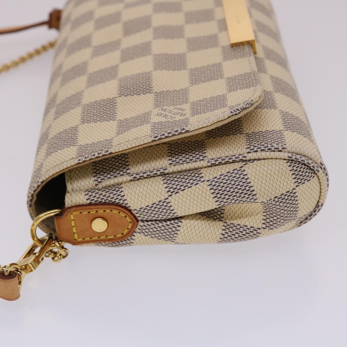 Louis Vuitton Favorite Handbag Damier White Canvas Clutche & Pouche Bag (Authentic Pre-Loved)