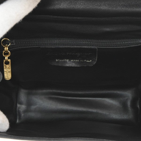 Salvatore Ferragamo Gancini Shoulder Bag Leather Black Leather Shoulder Bag Bag (Pre-Loved)