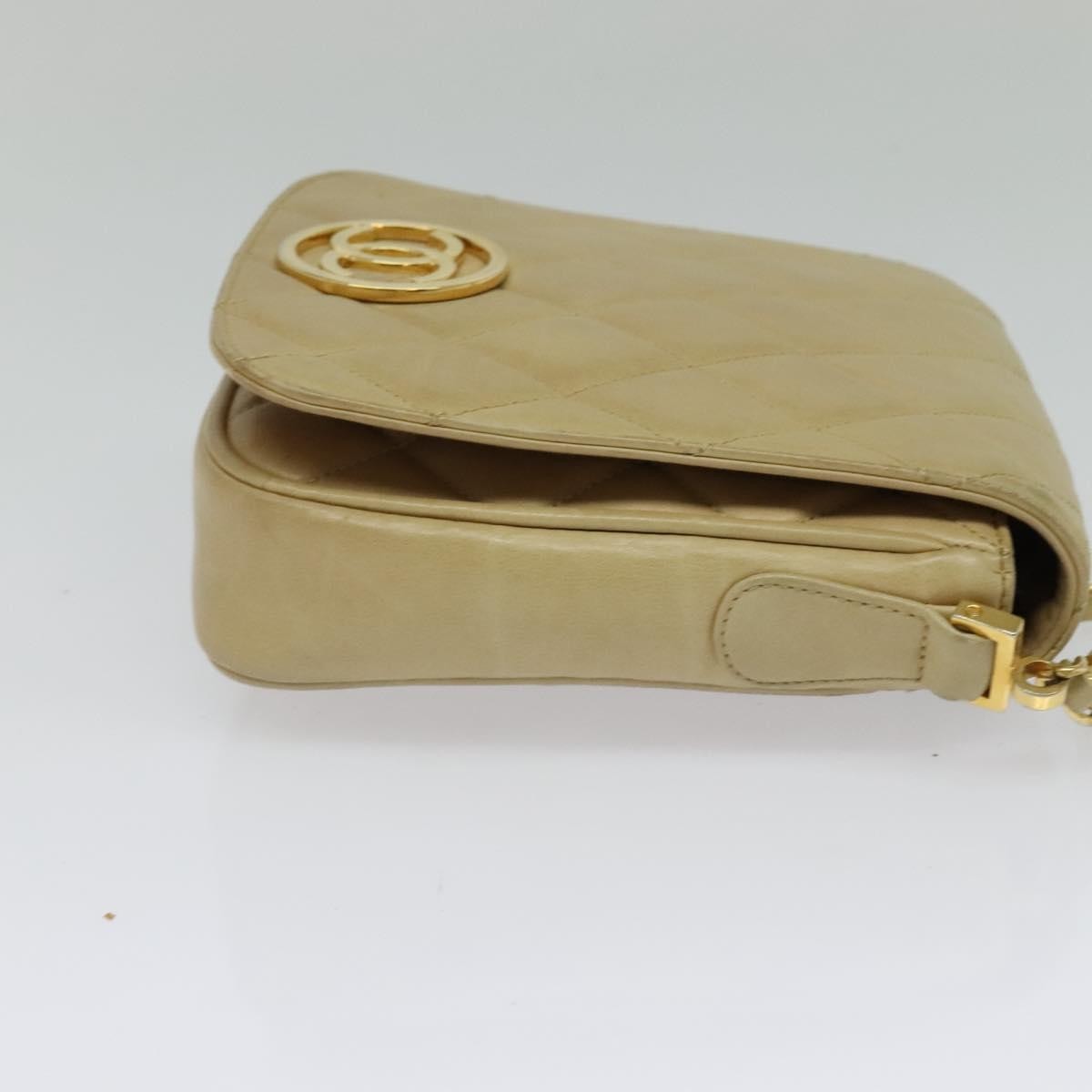 Chanel Vintage Cc Chain Flap Bag Quilted Lambskin Beige Leather Shoulder Bag Bag (Authentic Pre-Loved)