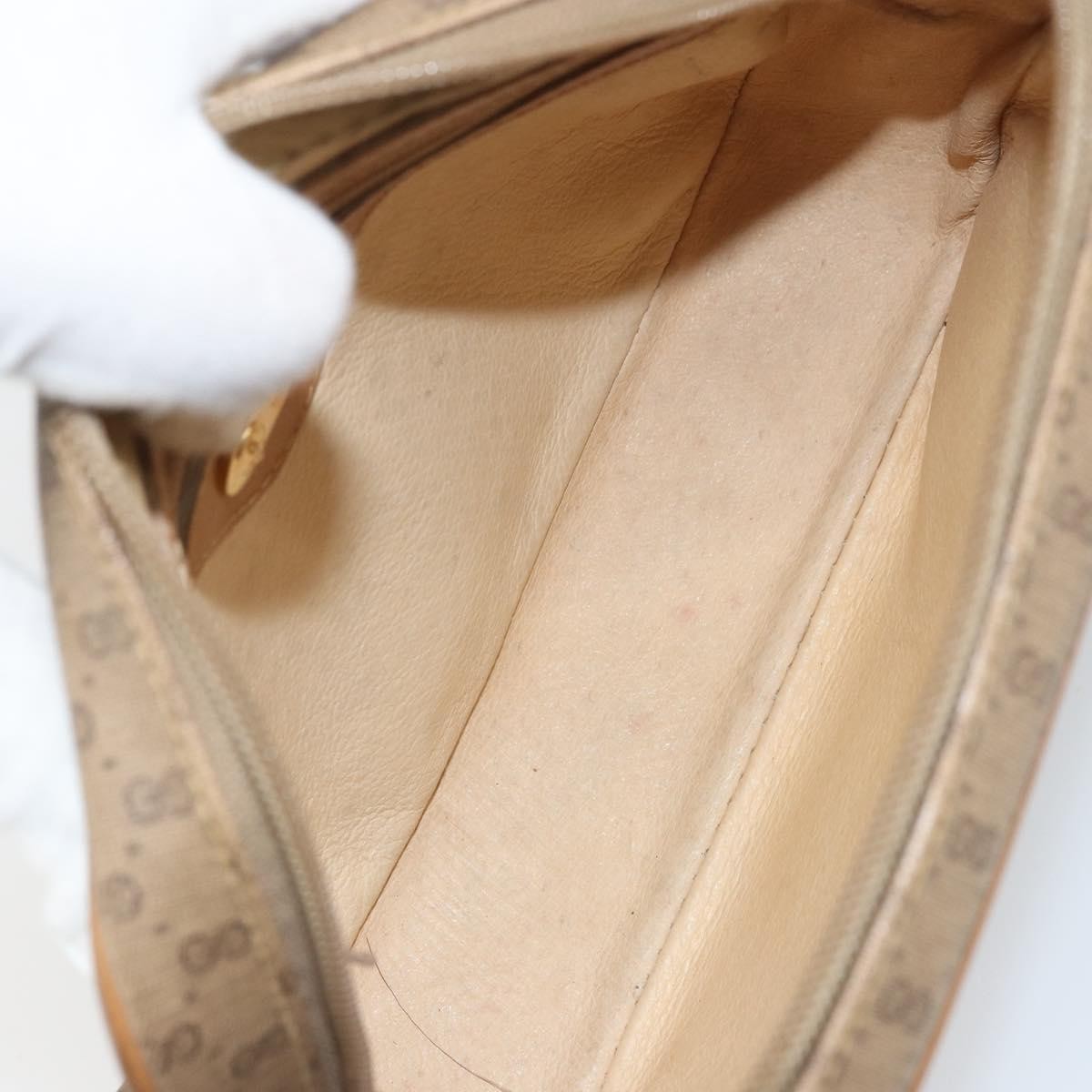 Gucci Micro Gg Supreme Shoulder Bag Gg Canvas Beige Pvc Shoulder Bag Bag (Authentic Pre-Loved)