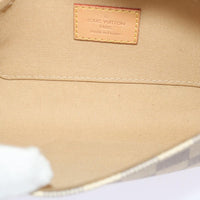 Louis Vuitton Favorite Handbag Damier White Canvas Clutche & Pouche Bag (Authentic Pre-Loved)