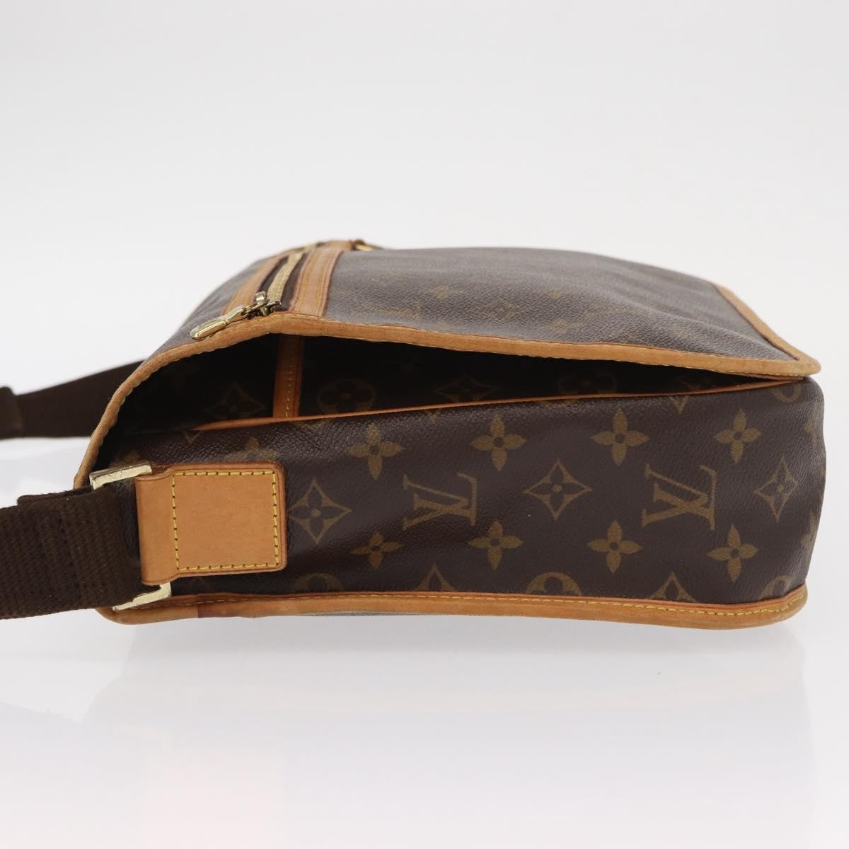 Louis Vuitton Bosphore Messenger Bag Monogram Canvas Brown Canvas Shoulder Bag Bag (Authentic Pre-Loved)