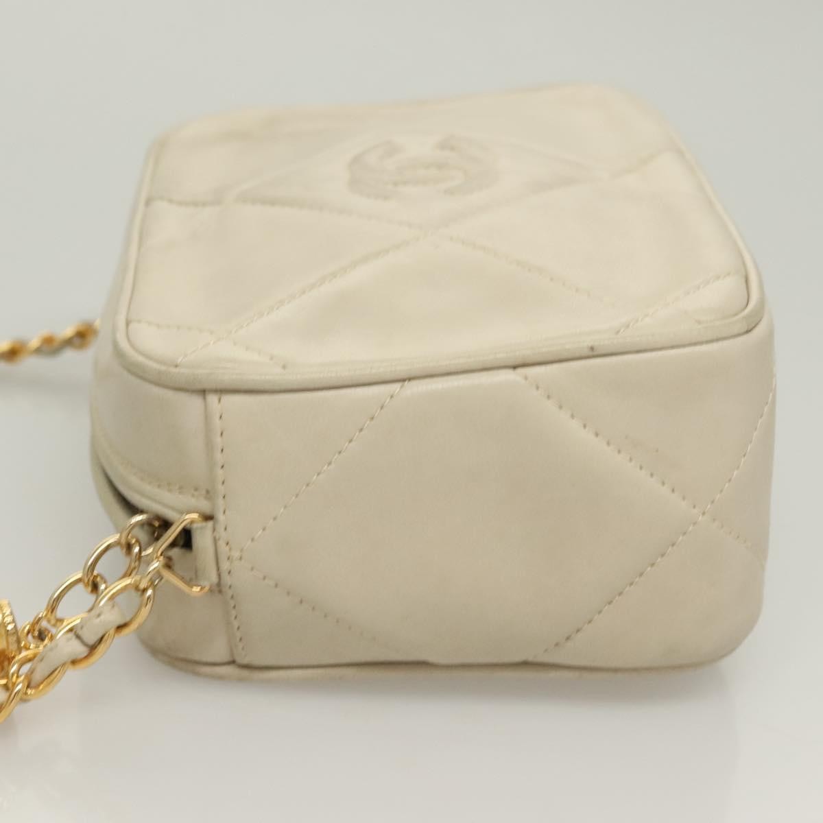 Chanel Vintage Diamond Cc Camera Bag Quilted Lambskin Beige Leather Shoulder Bag Bag (Authentic Pre-Loved)
