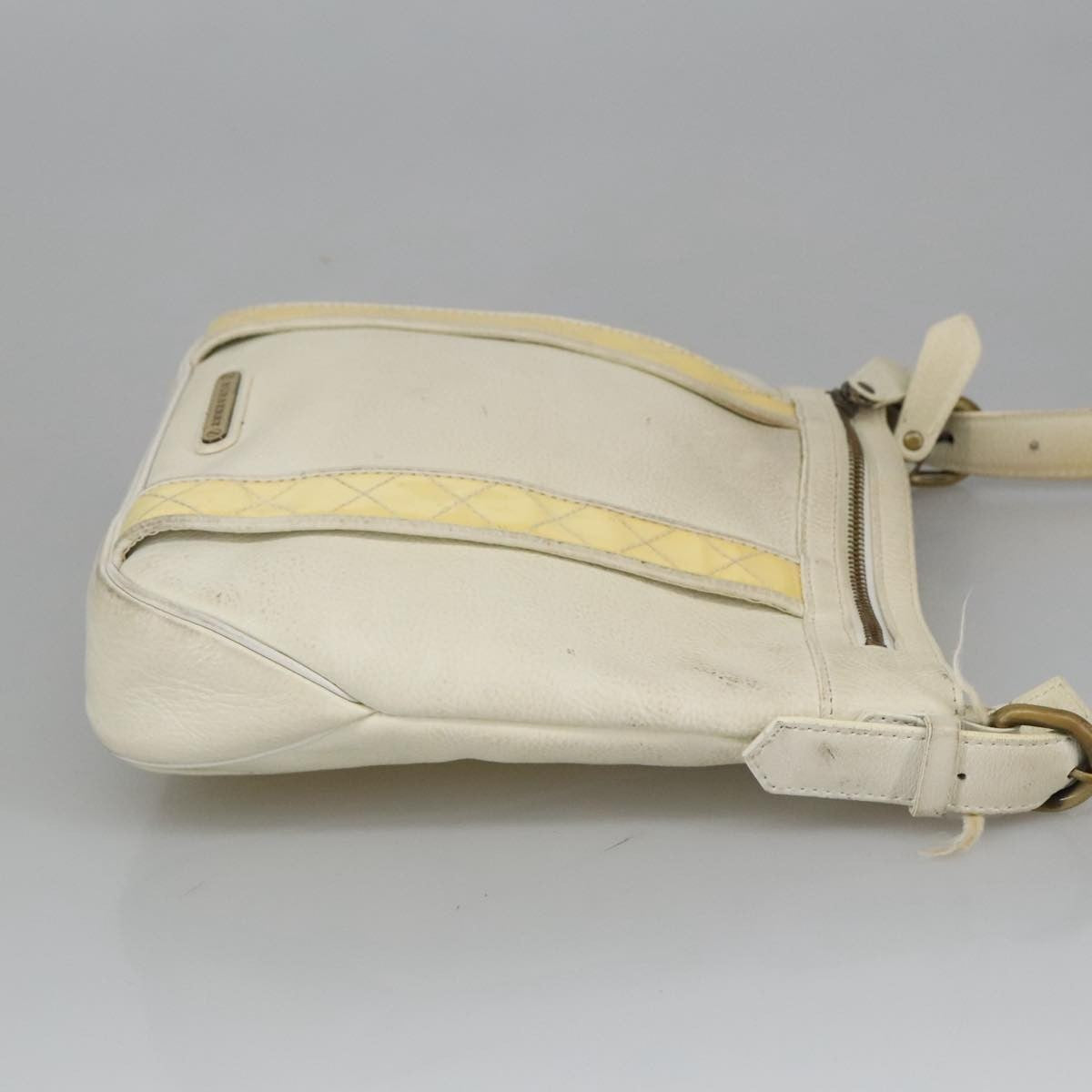 Burberry Vintage Shoulder Bag Leather White Leather Shoulder Bag Bag (Authentic Pre-Loved)