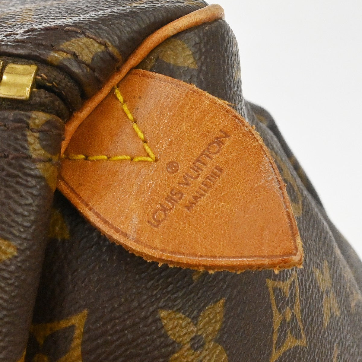 Louis Vuitton Keepall Bag Monogram Canvas Brown Canvas Travel Bag Bag (Authentic Pre-Loved)