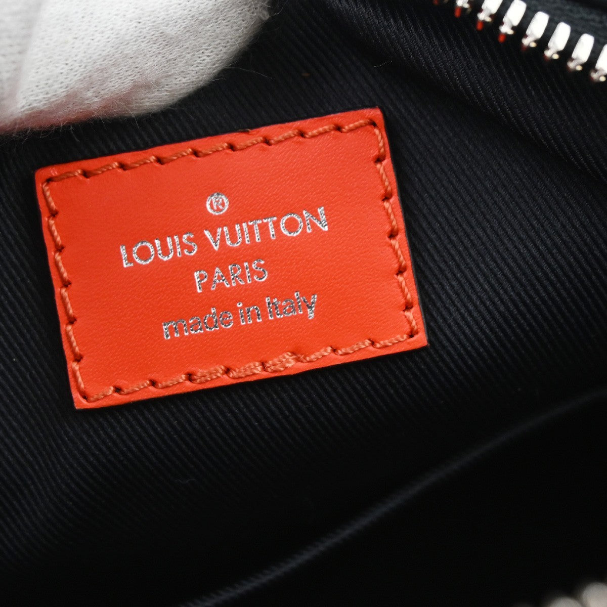 Louis Vuitton Louis Vuitton Danube Handbag Epi Leather Navy Leather Clutche & Pouche Bag (Authentic Pre-Loved)