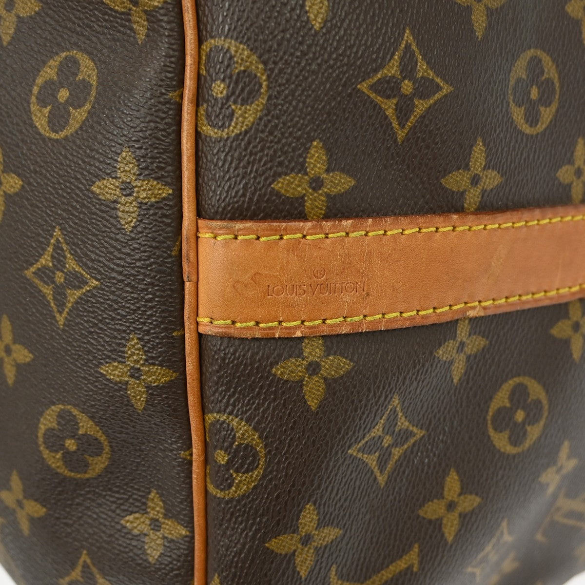 Louis Vuitton Keepall Bandouliere Bag Monogram Canvas Brown Canvas Travel Bag Bag (Pre-Loved)